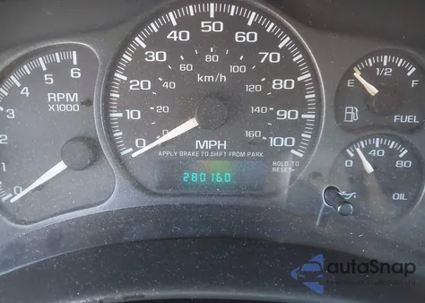 2002 Chevrolet Silverado 1500 Ls z USA, uszkodzony, nr VIN 2GCEC19TX21178263